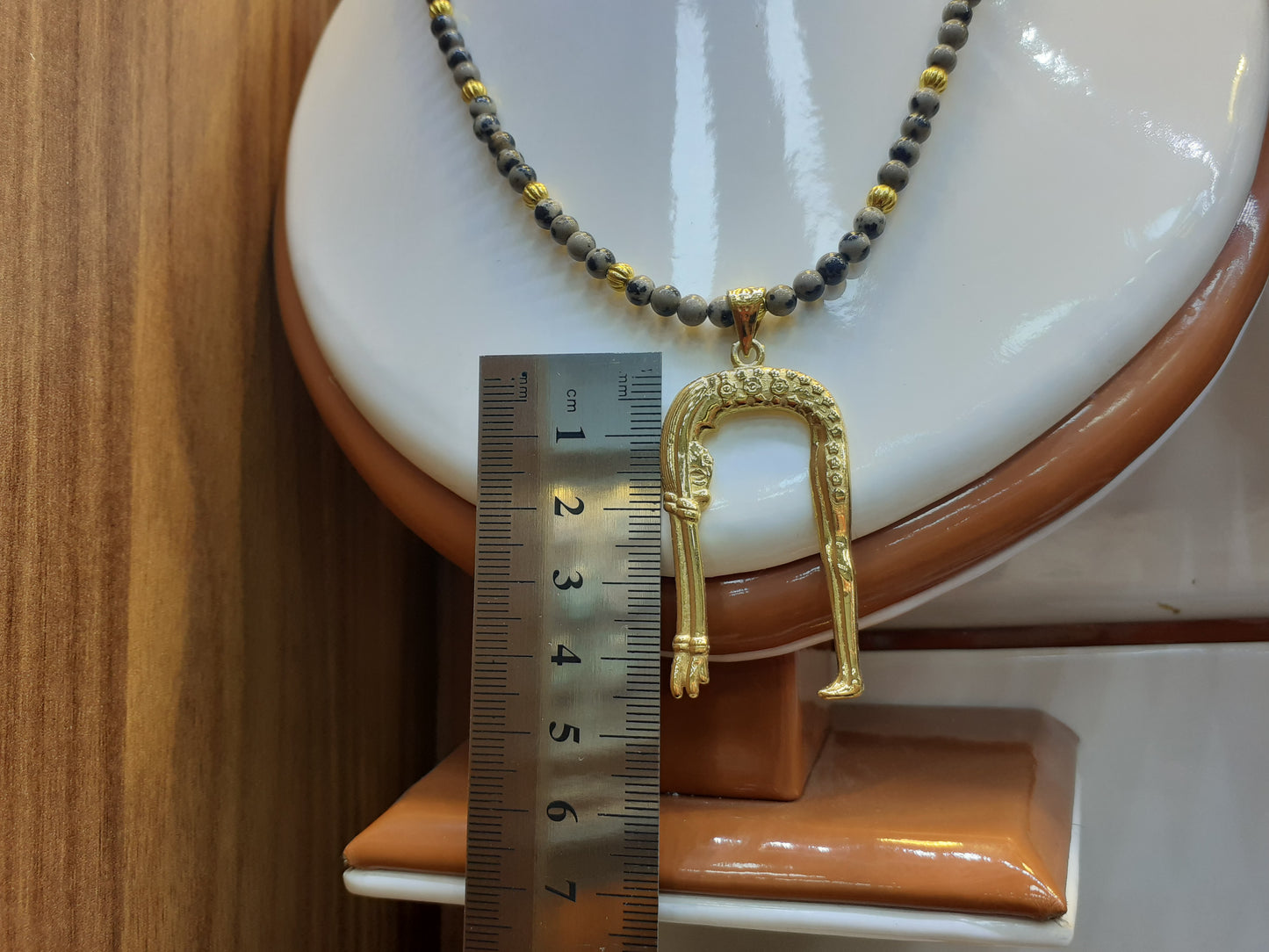 Necklace Agathe beads, with goldplated pendant "Goddess Nuut"