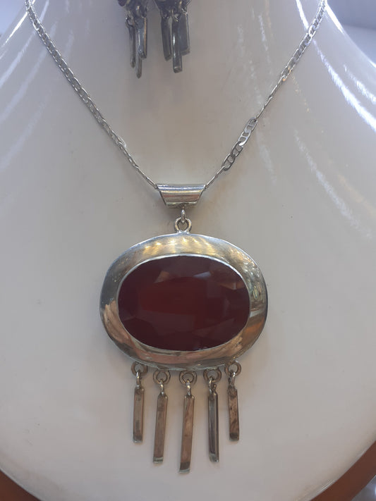 Pendant, Large oval Ruby, highest quality, pigeonblood, 925 Sterling Silver